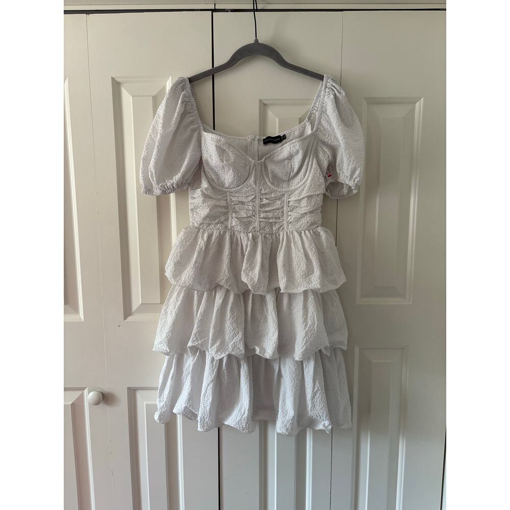 PrettyLittleThing White Textured Tiered Mini Dress Puff Sleeve Women’s US 4 XS - Picture 3 of 8